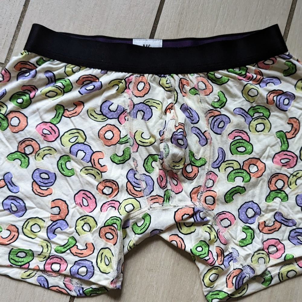 Me Undies, men's size small, boxer briefs, fruit loops